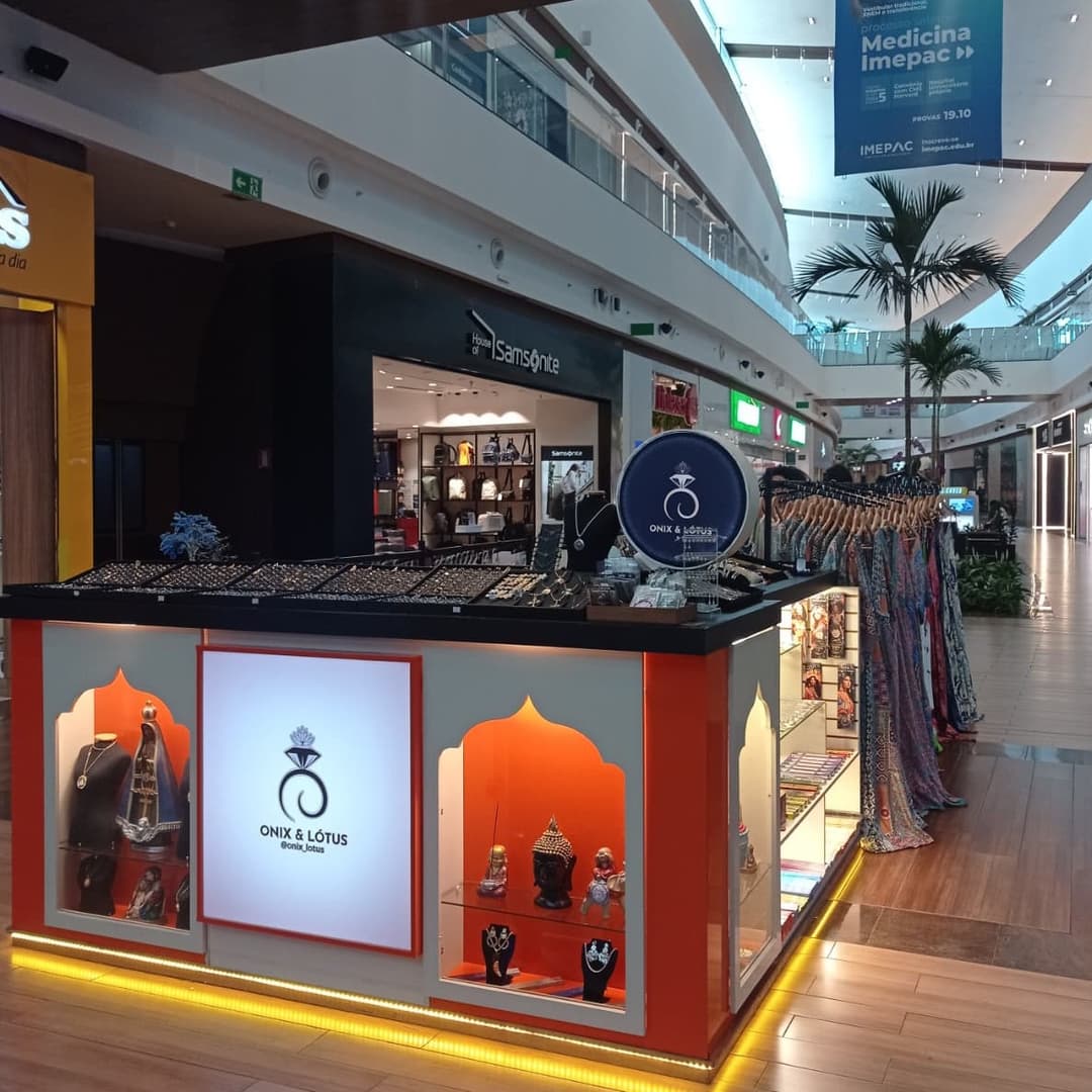 Logo da loja onix e lotus
