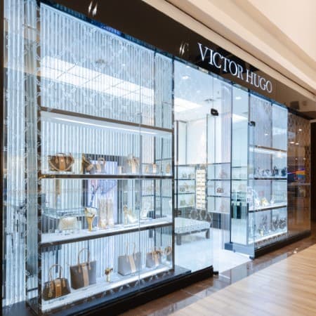 Logo da loja victor hugo